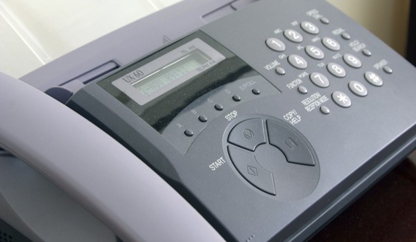 The Advantages and Disadvantages of Using Fax Machine in Business